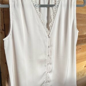 Evereve Ivory Sleeveless Blouse with Lace Detail
